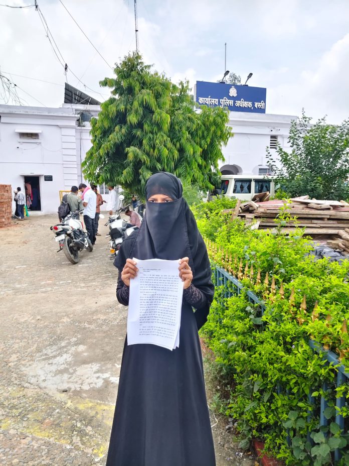 कप्तानगंज में युवती के साथ गंभीर अपराध, परिजनों ने पुलिस उच्चाधिकारियों से मिलकर लगाई न्याय की गुहार