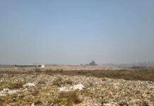 बोर्ड पर जुर्माने की चेतावनी और रवई तट की हकीकत